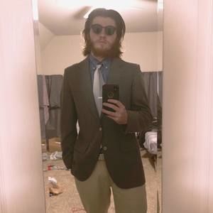 Meet your Posher, Holton